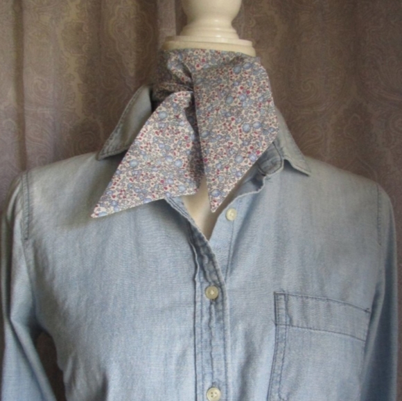 Liberty of London Art Fabric Skinny Scarf Eloise Micro Floral Blue Cottagecore - Picture 3 of 10